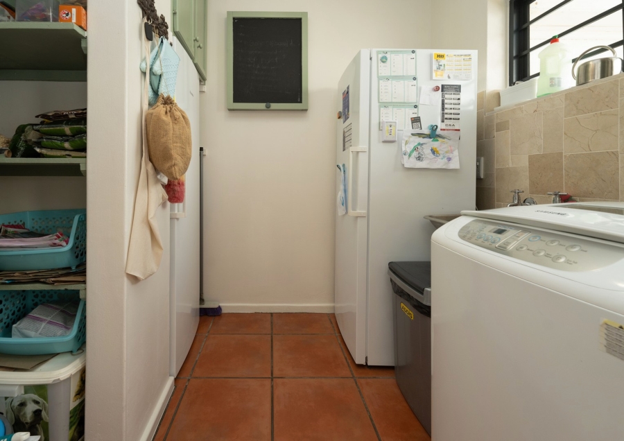 7 Bedroom Property for Sale in Fish Hoek Western Cape